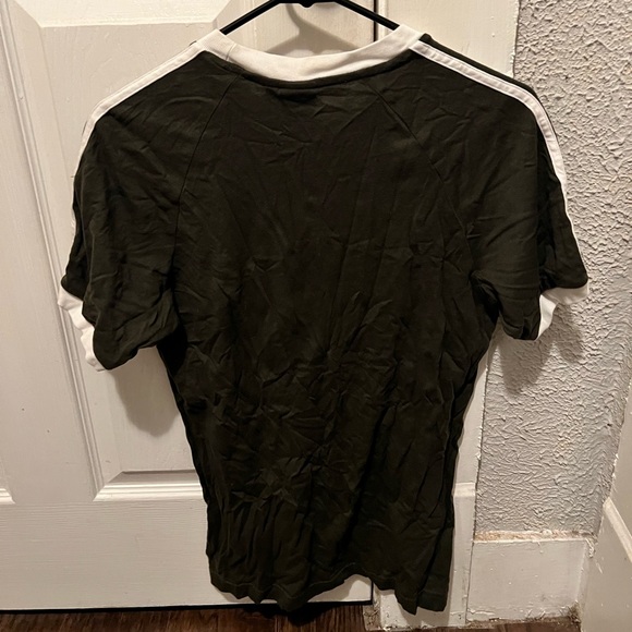Adidas army green shirt - Picture 3 of 3